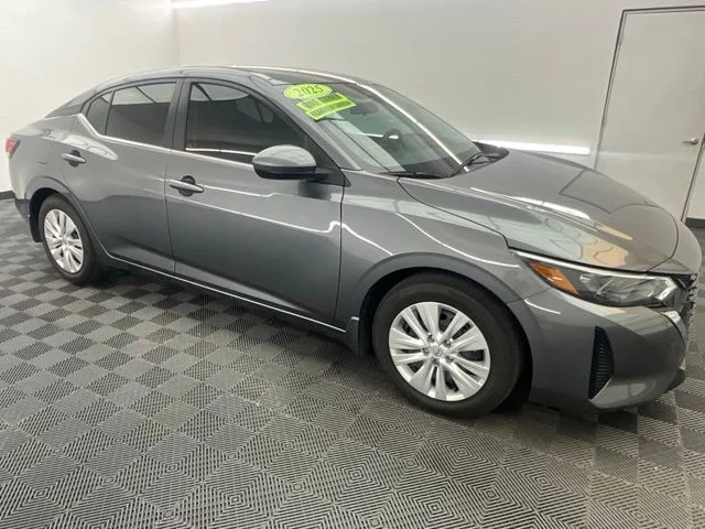 Used 2025 Gray Nissan S image 3