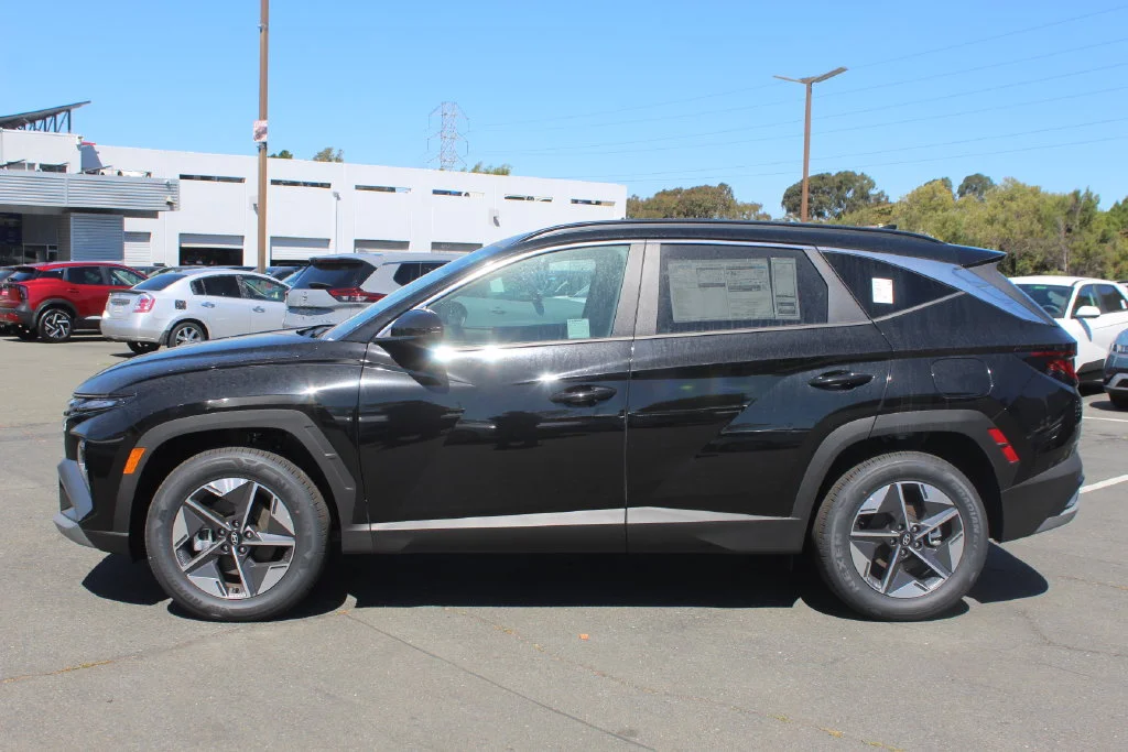 New 2026 Gray Hyundai SEL image 2