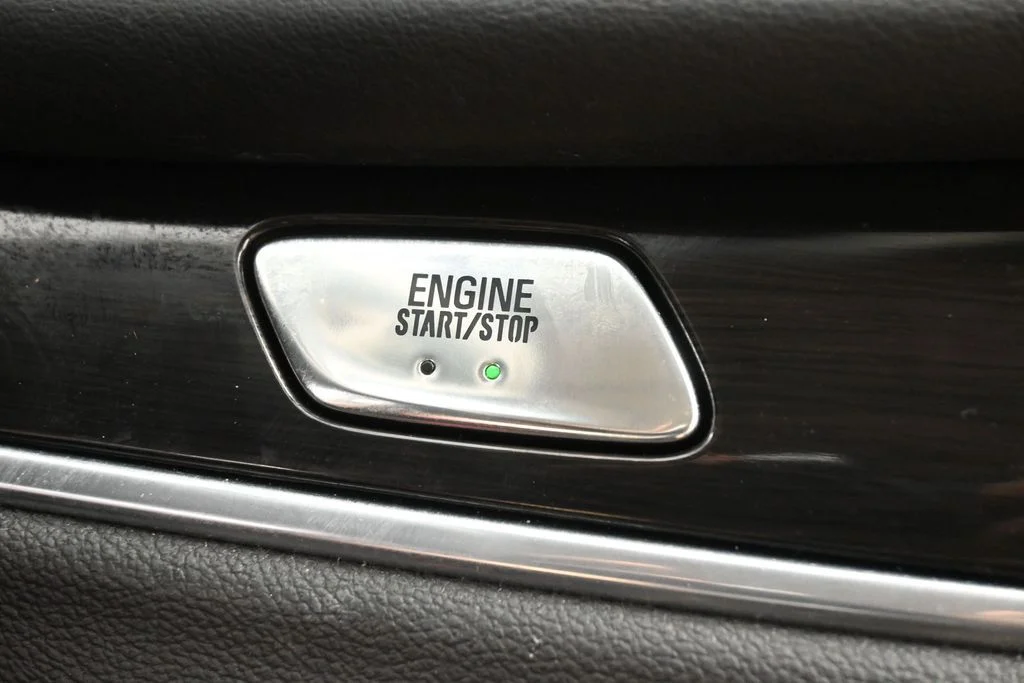 Used 2020 Red Quartz Tintcoat Buick Essence image 27