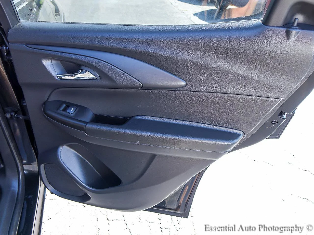 Used 2024 Mosaic Black Metallic Chevrolet LT image 20