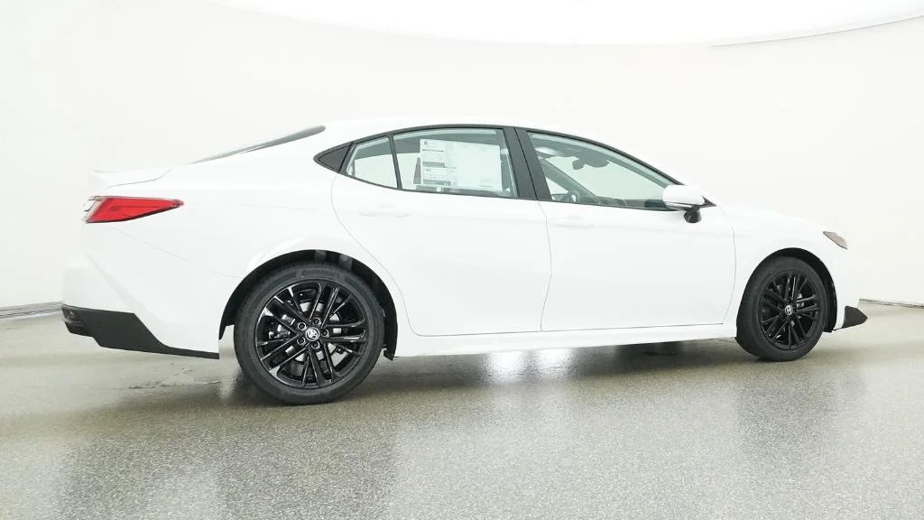 New 2026 Ice Cap Toyota SE image 3