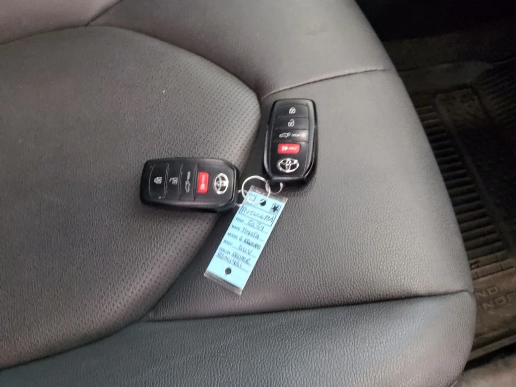 Used 2024 Silver Toyota XLE image 28