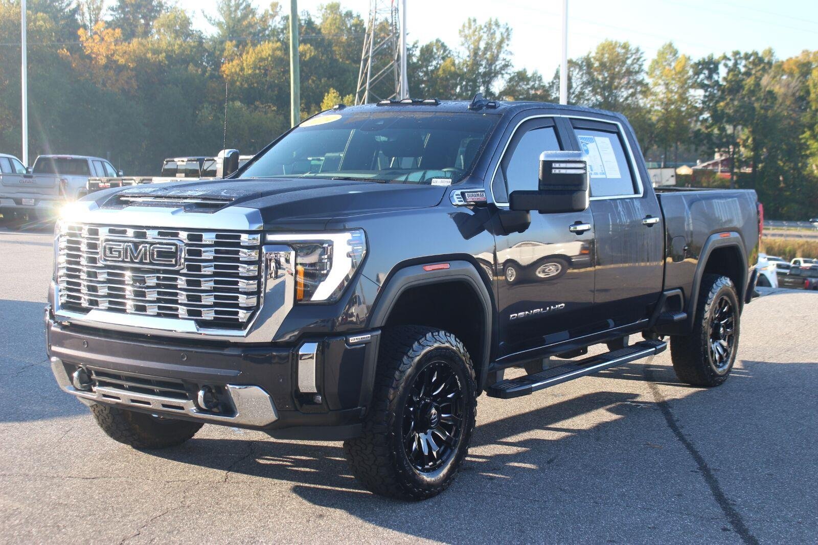 Used 2024 Titanium Rush Metallic GMC Denali image 3