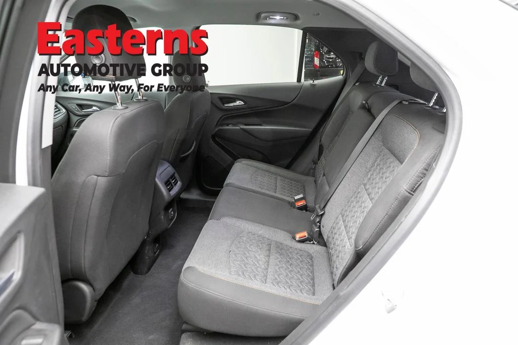 Used 2022 White Chevrolet LT image 22
