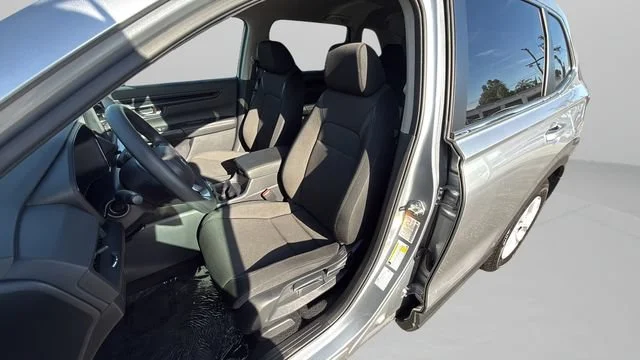 Used 2024 LUNAR SILVER METALLIC Honda LX image 27