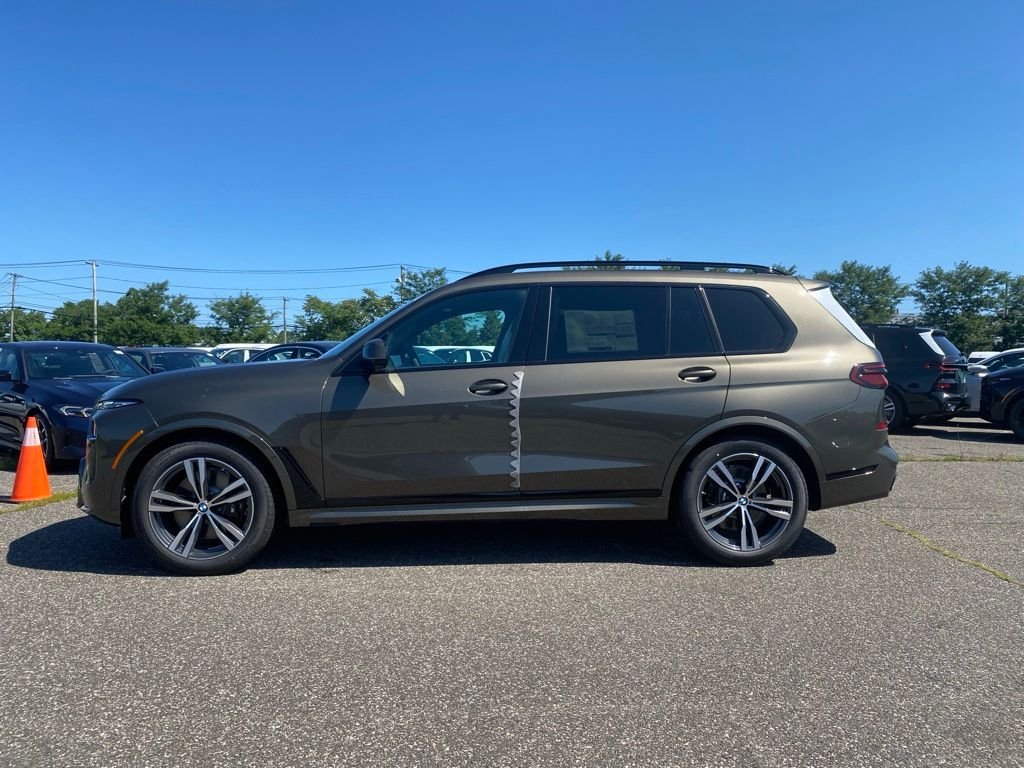 New 2027 Manhattan Green Metallic BMW xDrive40i image 4