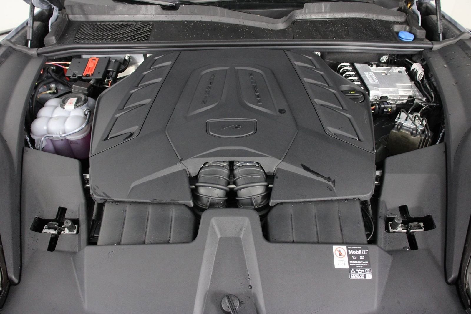 2026 Porsche Cayenne S - Photo 20