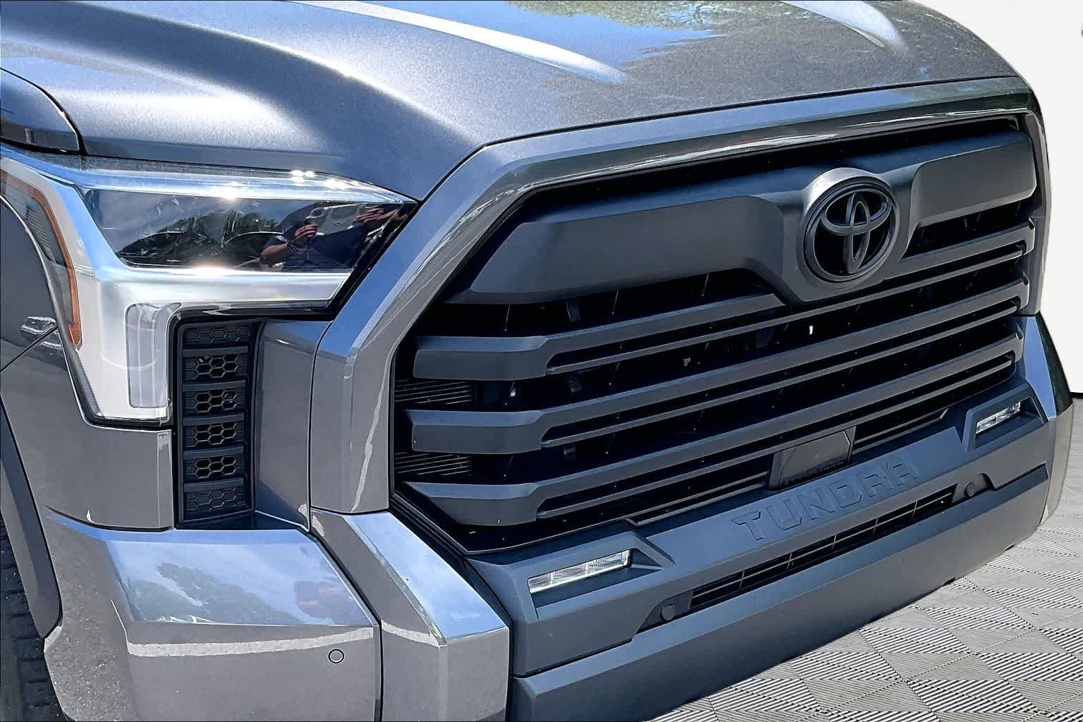 Used 2023 Magnetic Gray Metallic Toyota SR5 image 29
