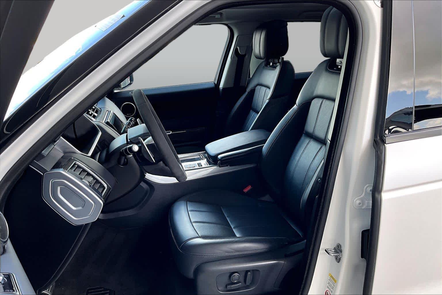 Used 2022 Icy White Land Rover HST image 8