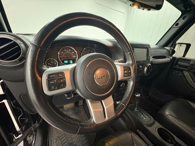 Used 2016 Black Jeep Unlimited Sport image 17