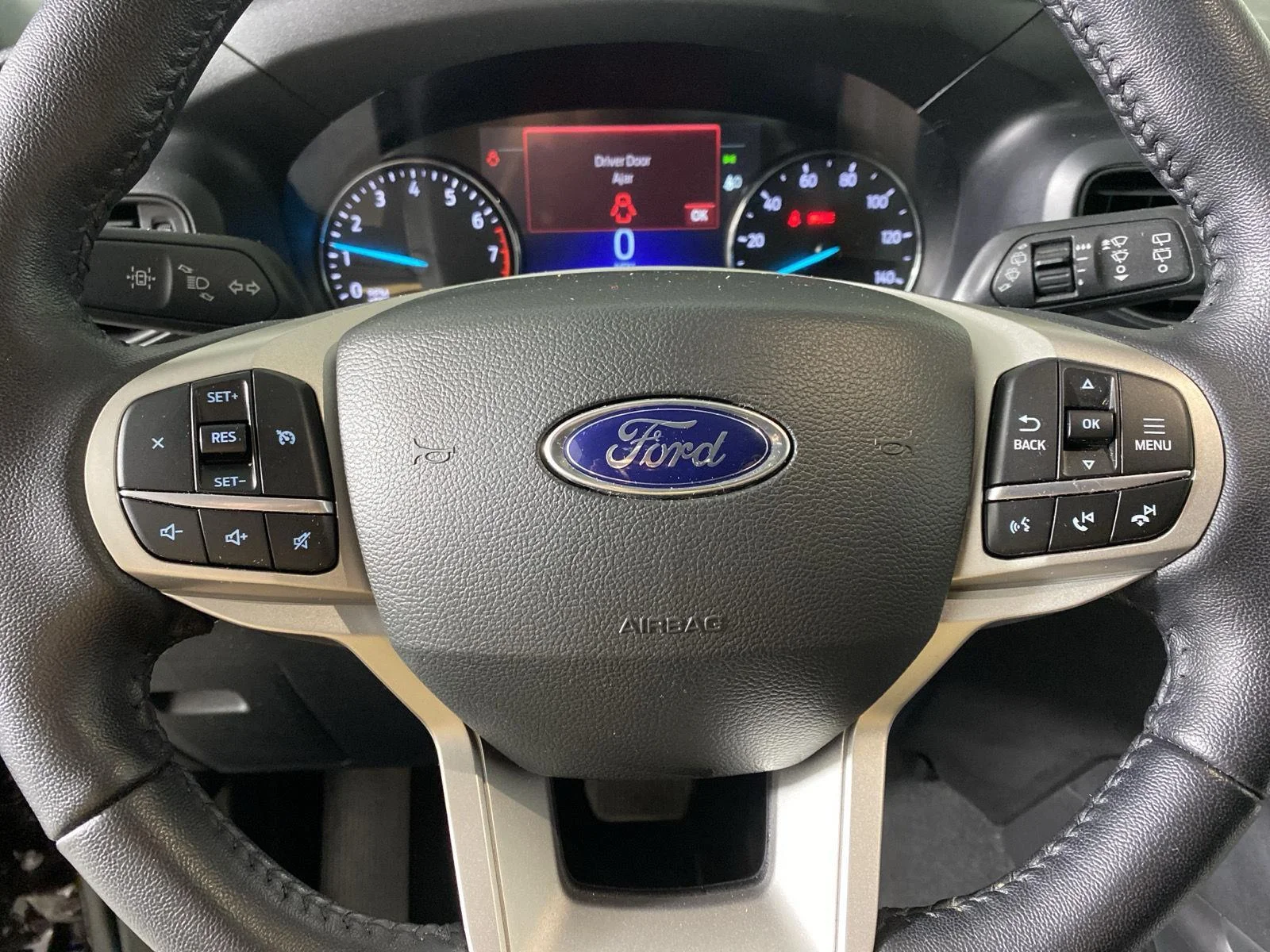 Used 2022 Jewel Red Ford XLT image 17