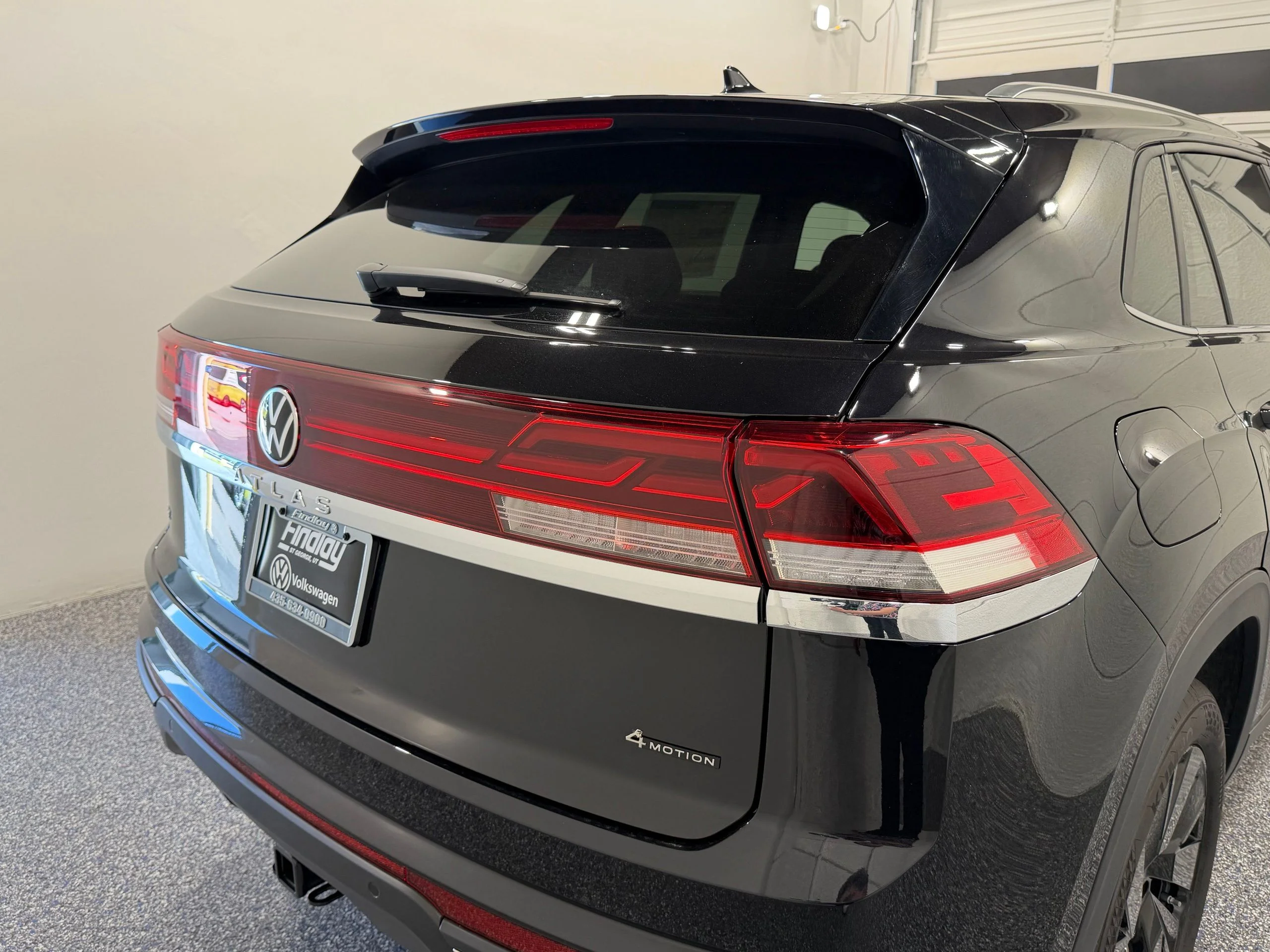 New 2026 Black Volkswagen 2.0T SE w/Technology image 17