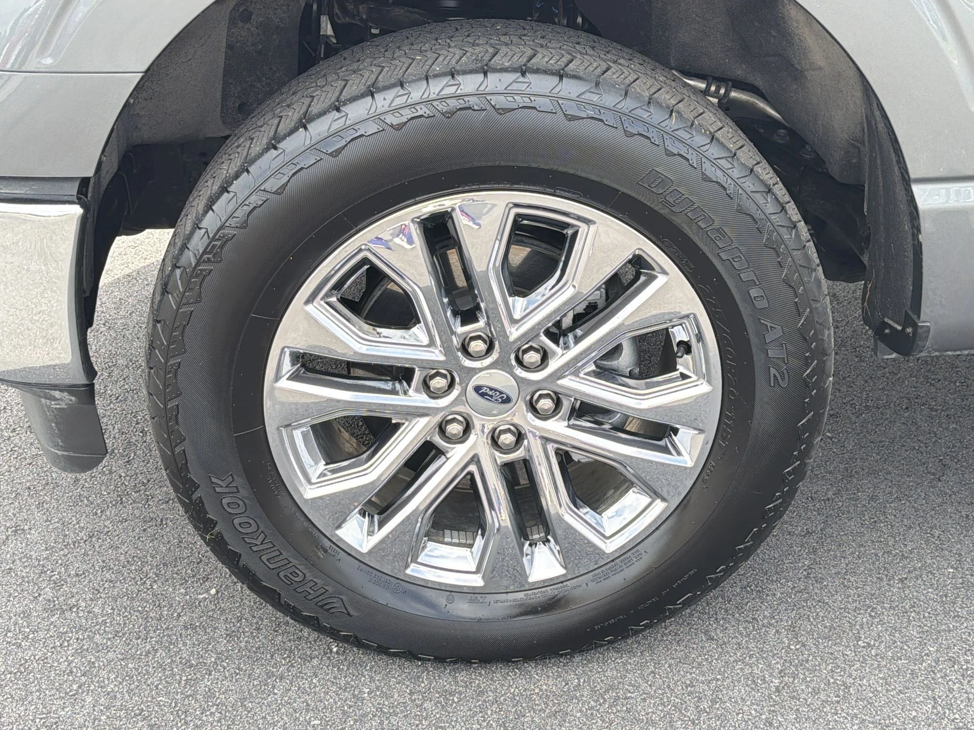 Certified Used 2025 Gray Metallic Ford Lariat image 37