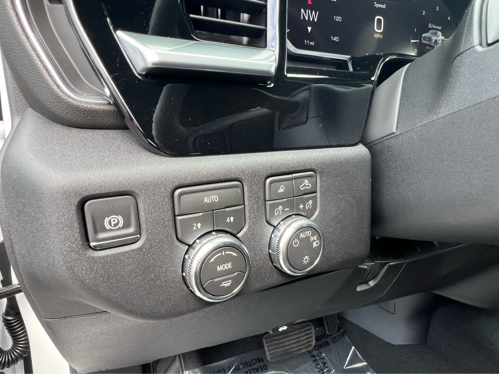 New 2026 Summit White GMC SLE image 13