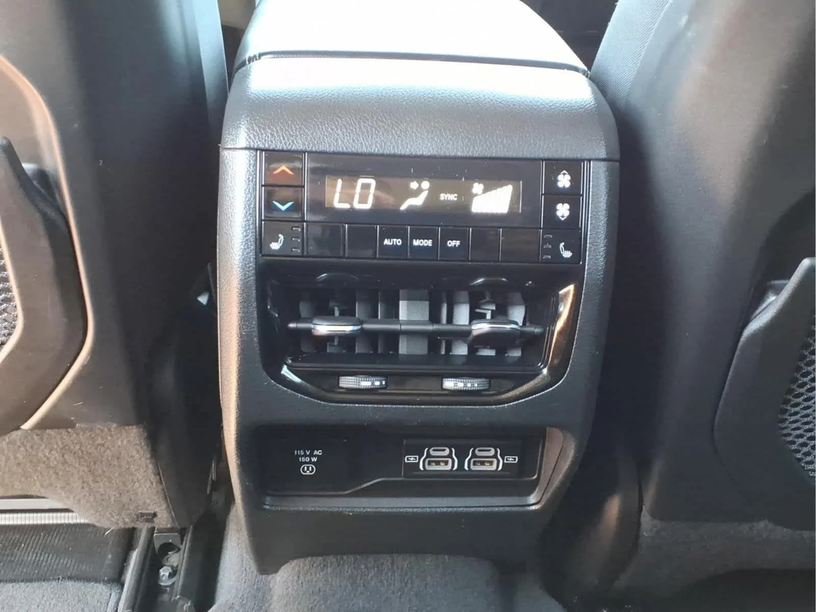 Used 2023 Velvet Red Pearlcoat Jeep Limited image 29