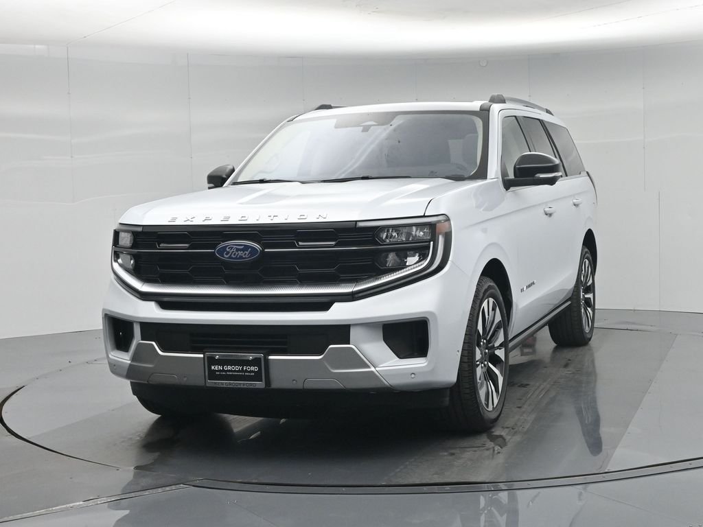 Used 2025 Silver Ford Platinum image 63