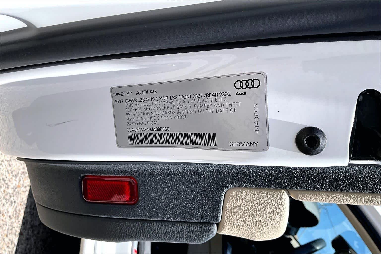 Used 2018 Glacier White Metallic Audi Premium image 68