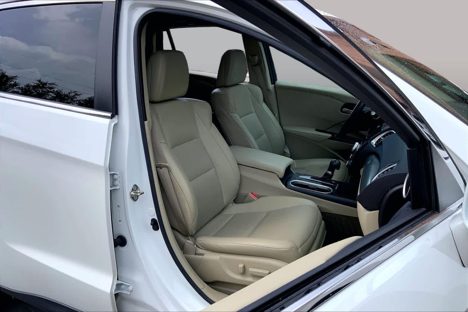 Used 2018 White Diamond Pearl Acura AWD with Technology Package image 9