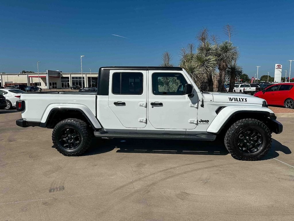 Used 2023 White Jeep Willys image 2