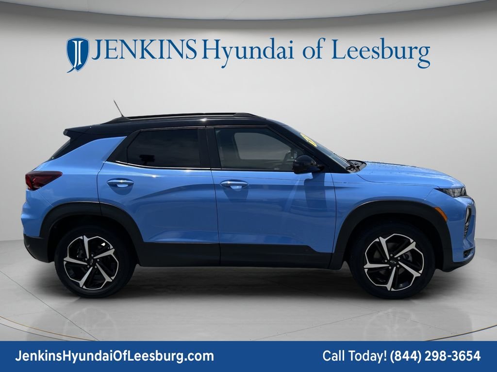Used 2023 Blue Chevrolet RS image 3