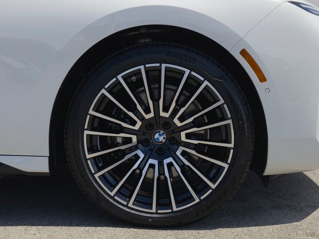 New 2026 Alpine White BMW 760i xDrive image 6