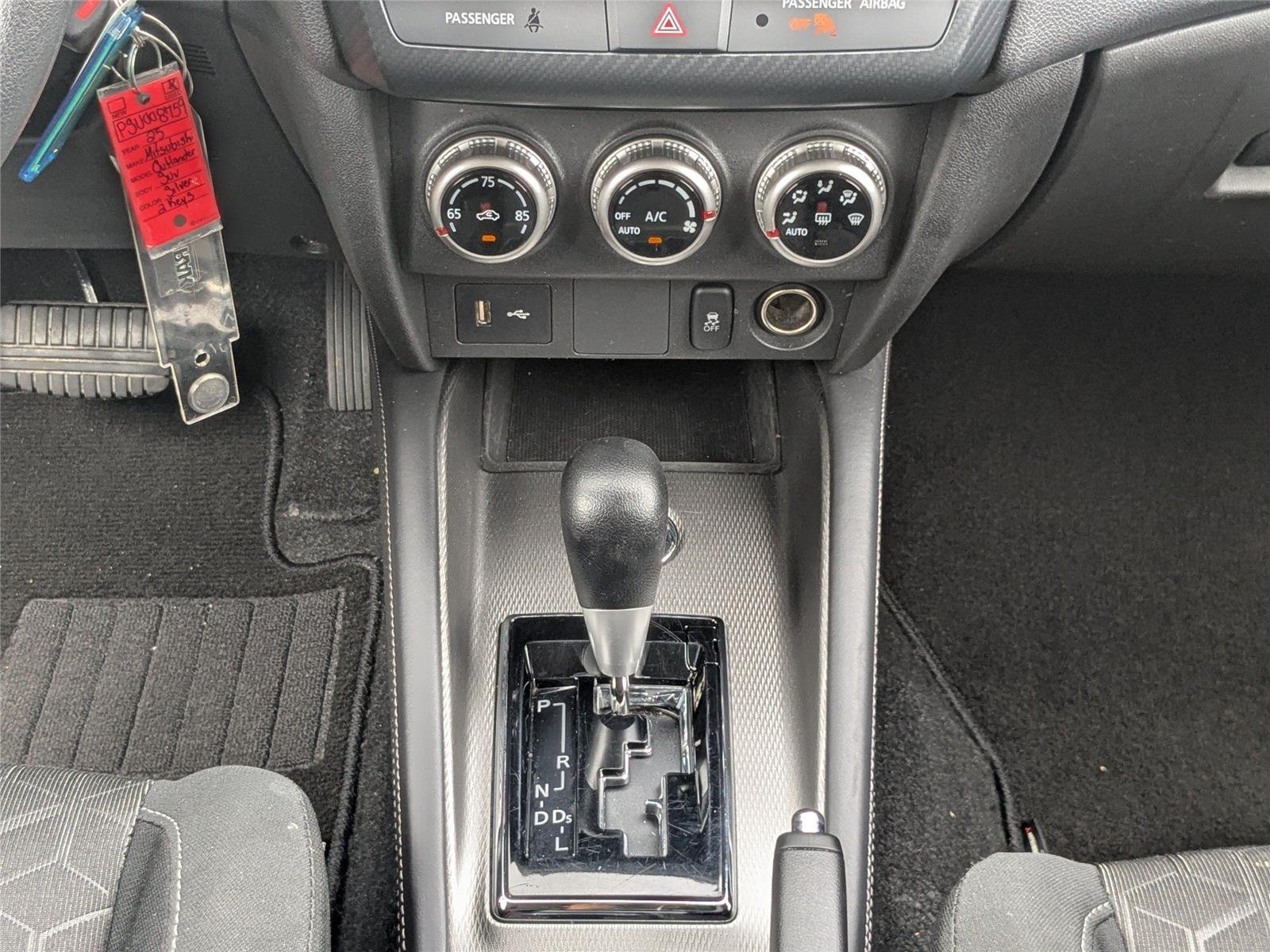 Used 2025  Mitsubishi S image 18