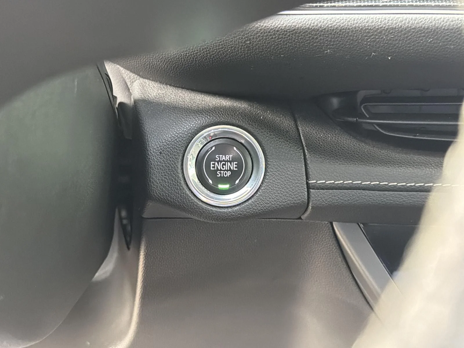 Used 2021 SUMMIT WHITE Buick Preferred image 17
