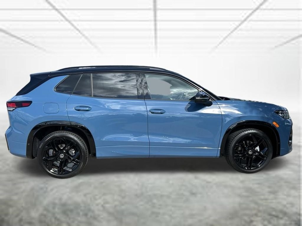 New 2026 Blue Volkswagen 2.0T SE R-Line Black image 7