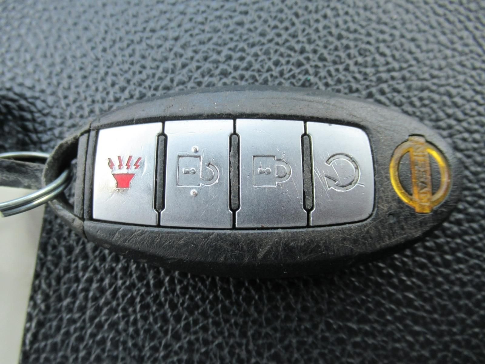 Used 2022 Gray Nissan PRO-4X image 32