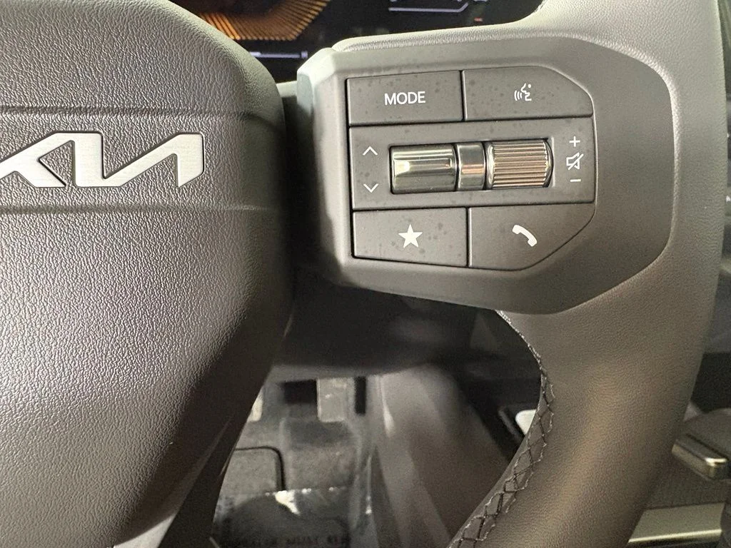 New 2027 Terrain Brown Kia X-Line S image 25