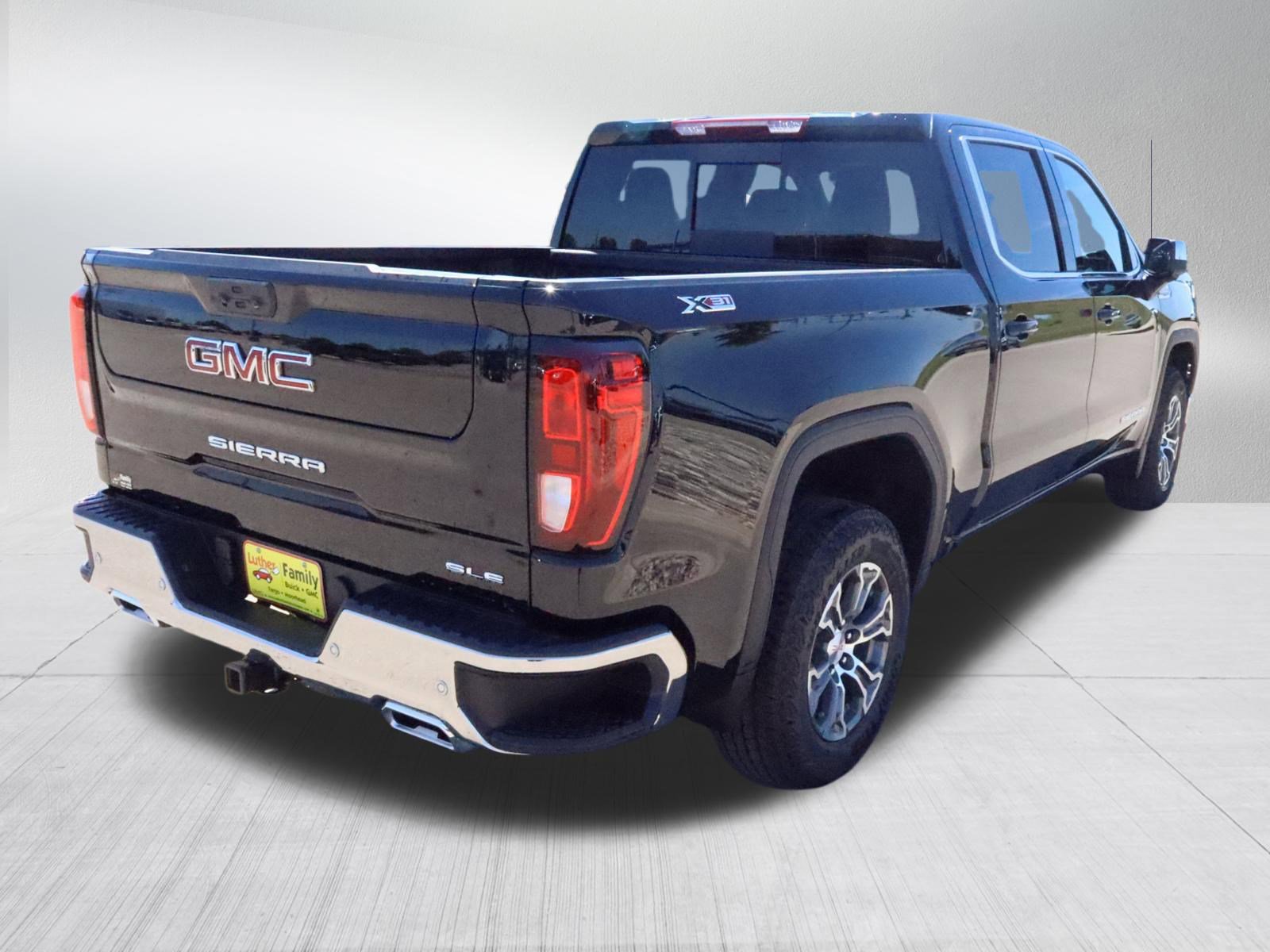 2026 GMC Sierra 1500 SLE - Photo 7