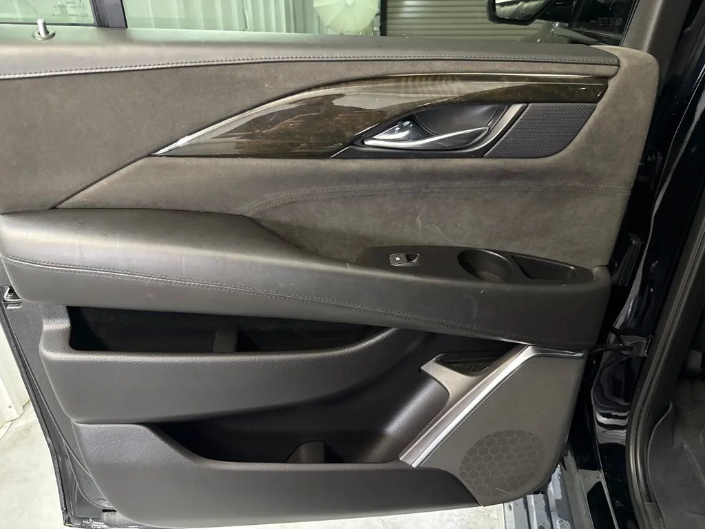 Used 2019 Black Raven Cadillac Platinum Edition image 12