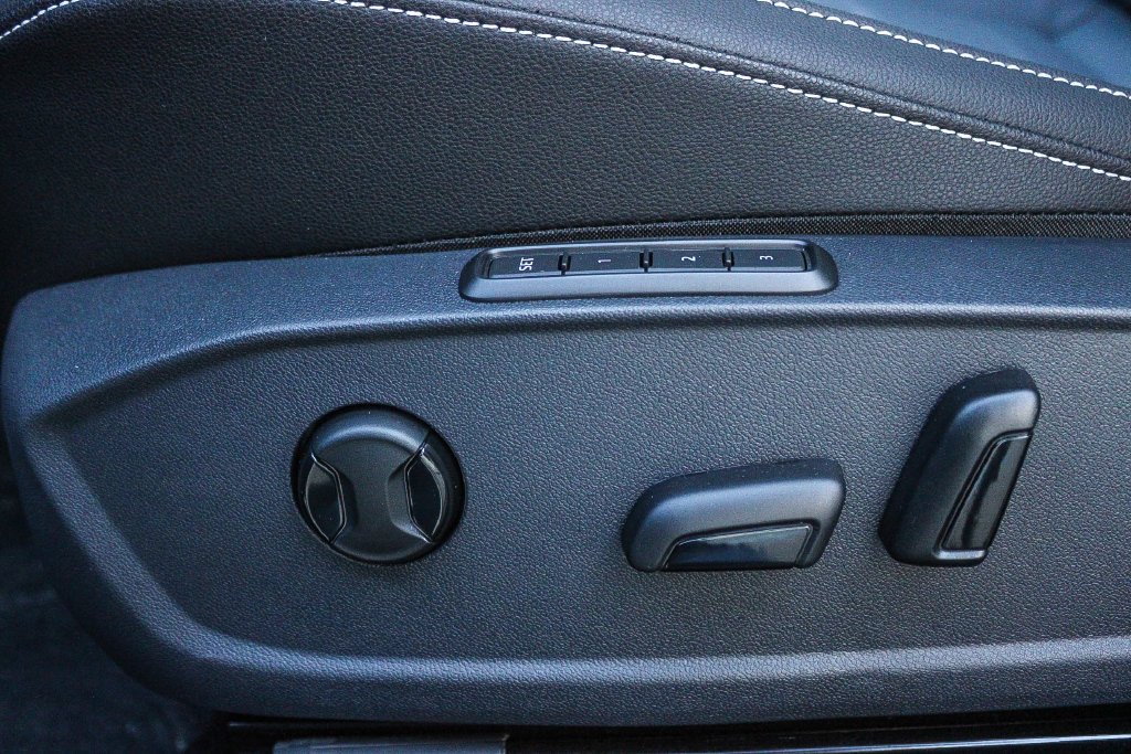 New 2027 Gray Volkswagen 1.5T SEL image 23