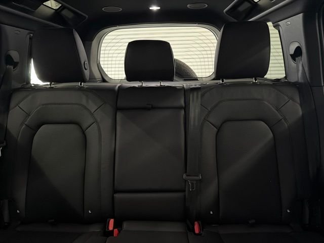 New 2026 Borasco Grey Land Rover X-Dynamic SE image 13