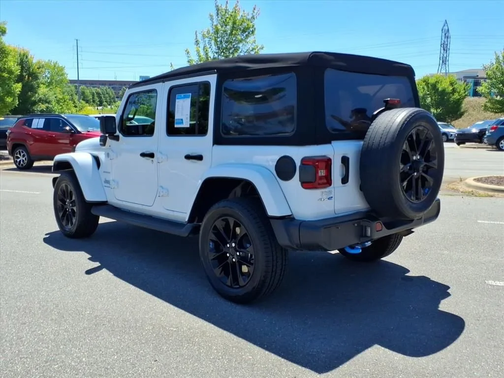 Used 2023 White Jeep Sahara 4x4 image 33