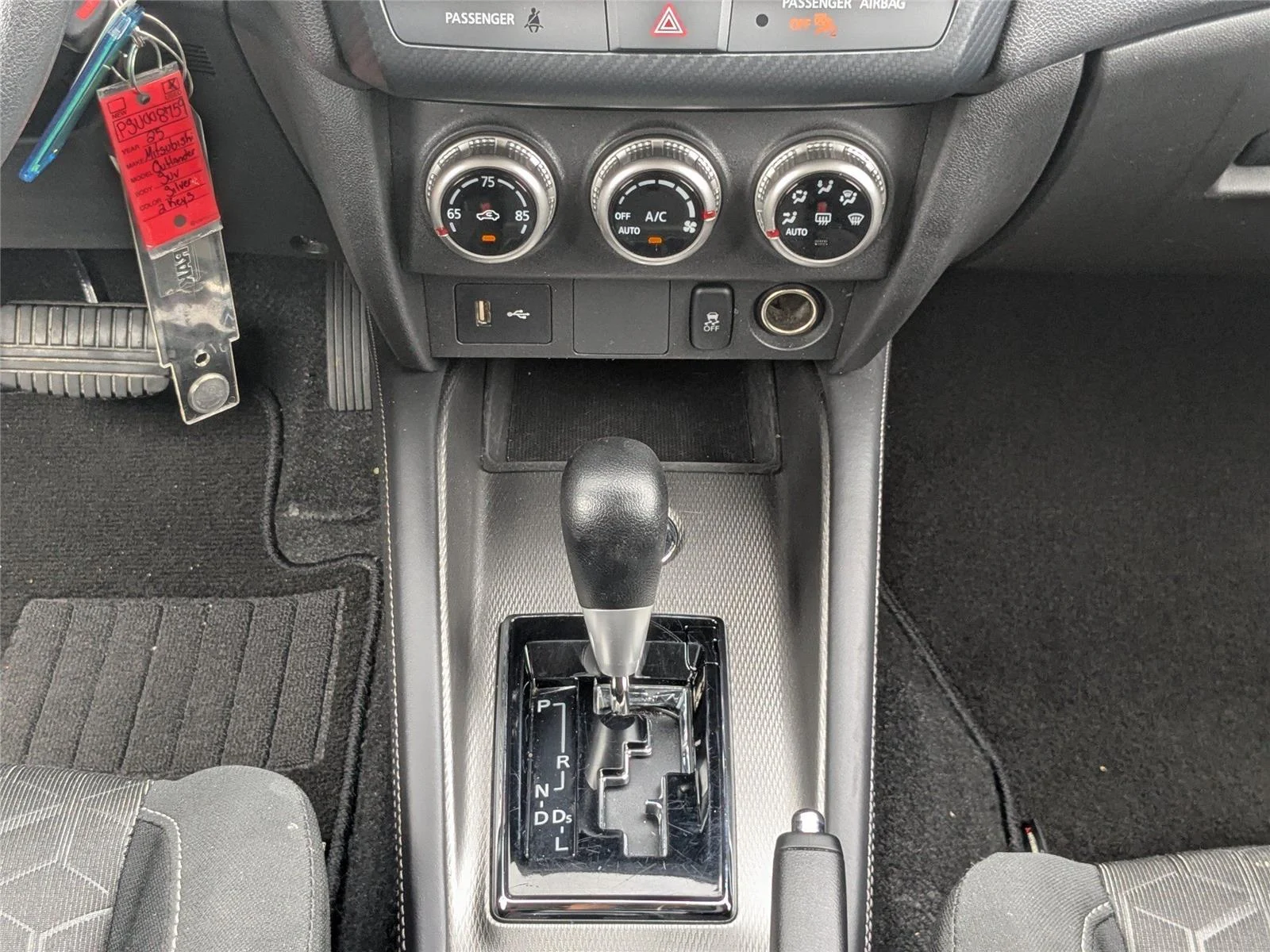 Used 2025  Mitsubishi S image 18