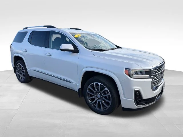 Used 2022 WHITE FROST TRICOAT GMC Denali image 9