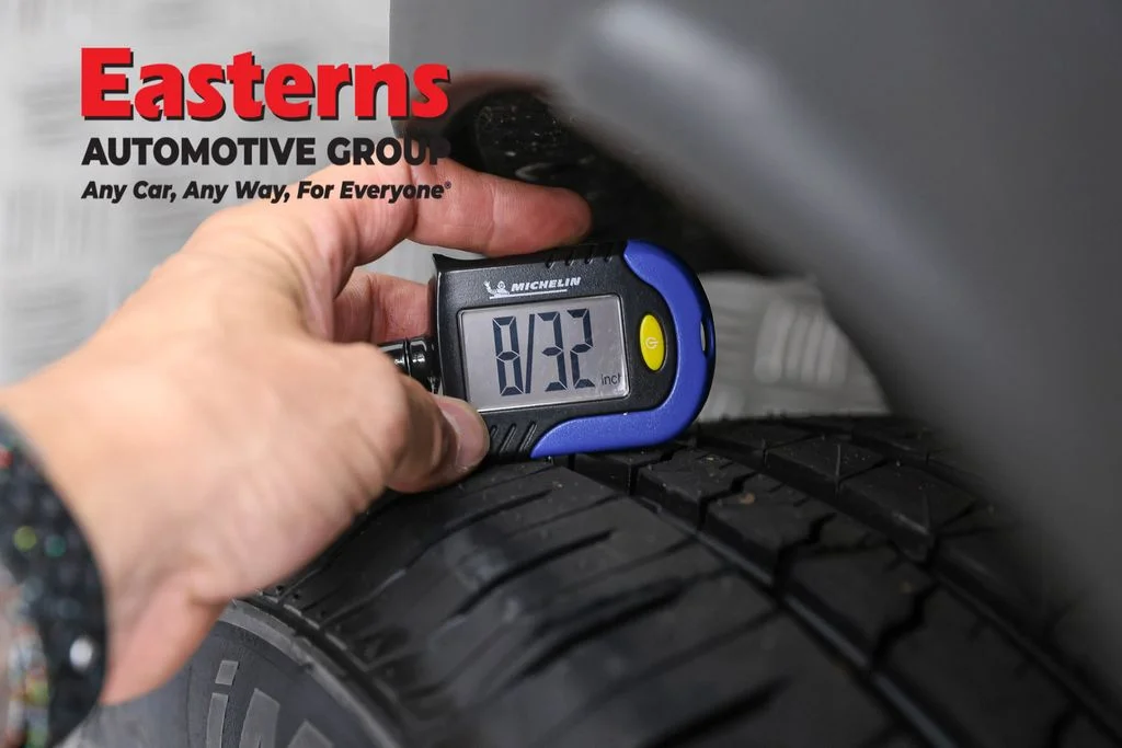 Used 2021 Gray Volvo Momentum image 30