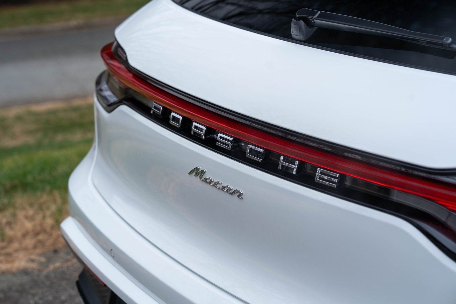 Used 2025 White Porsche Base image 16