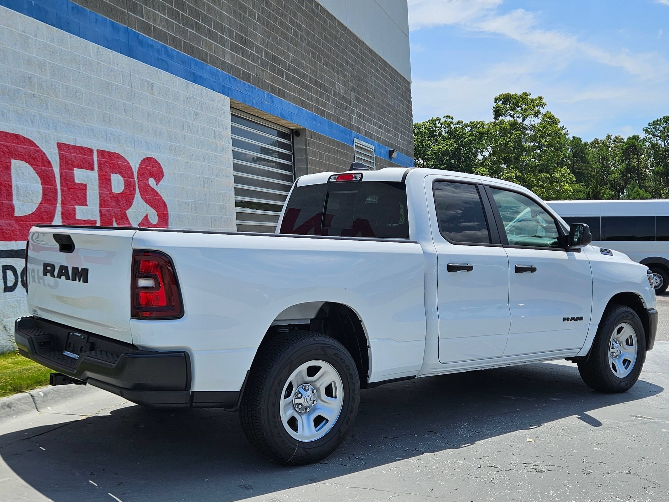 New 2026 Bright White Clearcoat RAM Tradesman image 7