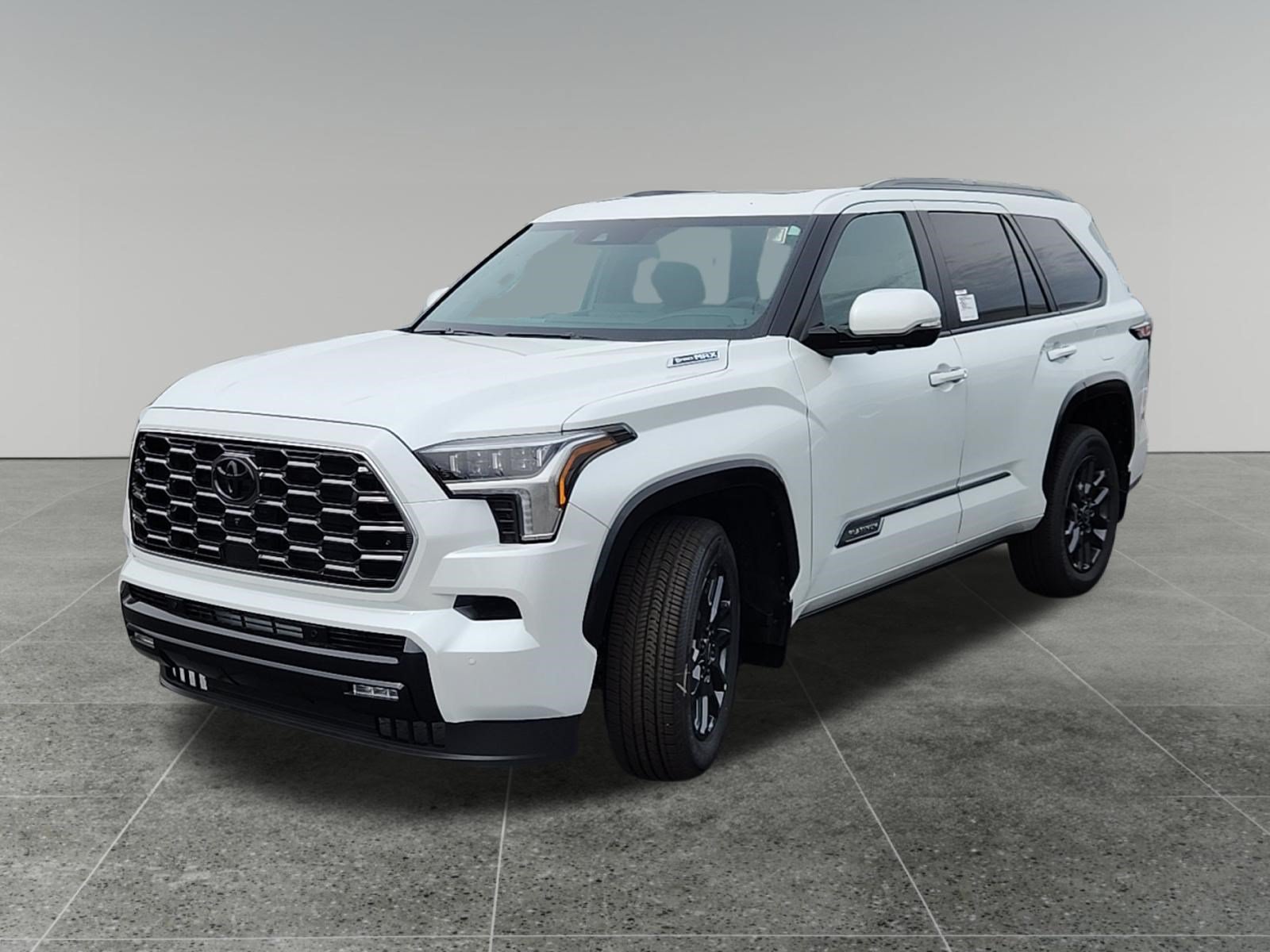 New 2026 Wind Chill Pearl <sup>1</sup> Toyota  Platinum image 3