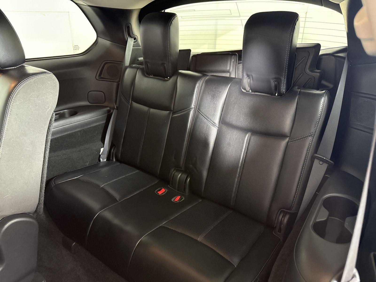 Used 2019 Caspian Blue Metallic Nissan Platinum image 27