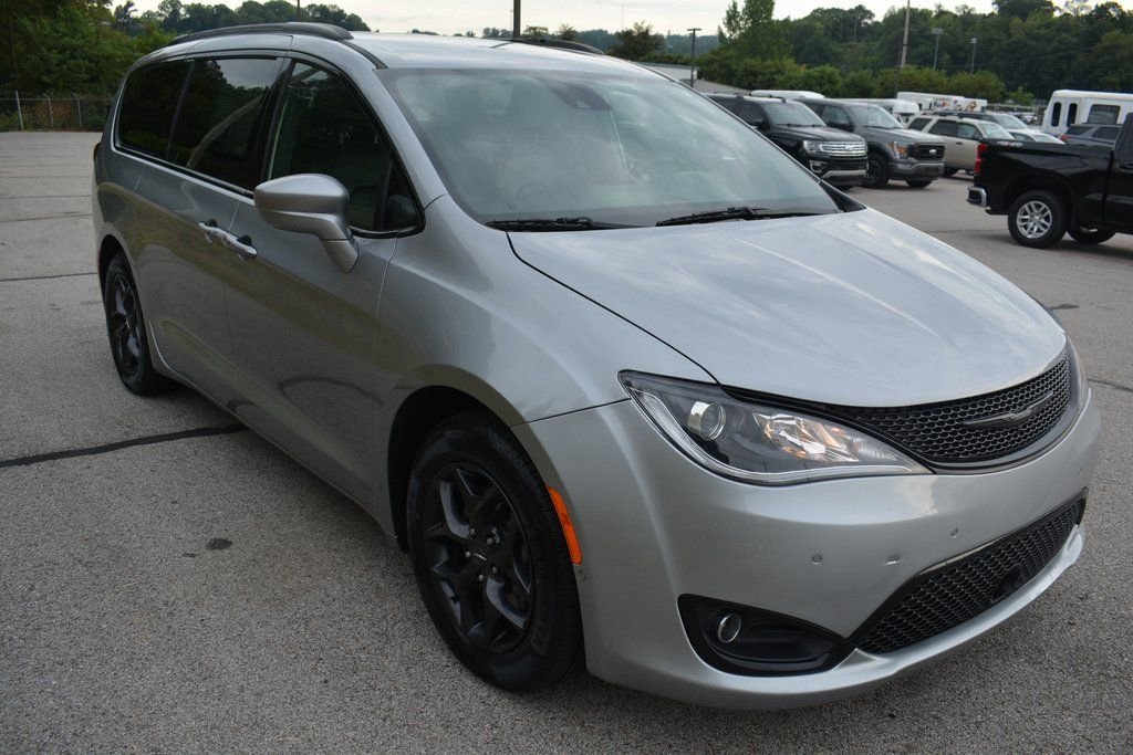 2019 Chrysler Pacifica Touring L Plus - Photo 4