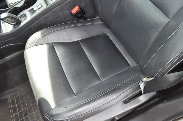 Used 2019 Silver Volvo Momentum image 11