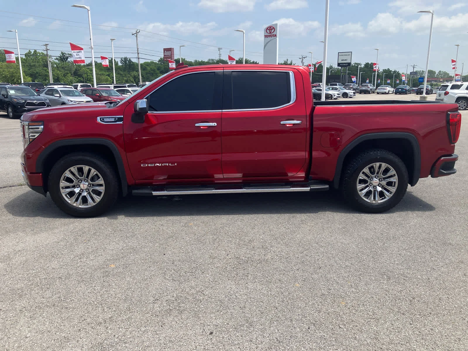Used 2022 Cayenne Red Tintcoat GMC Denali image 4