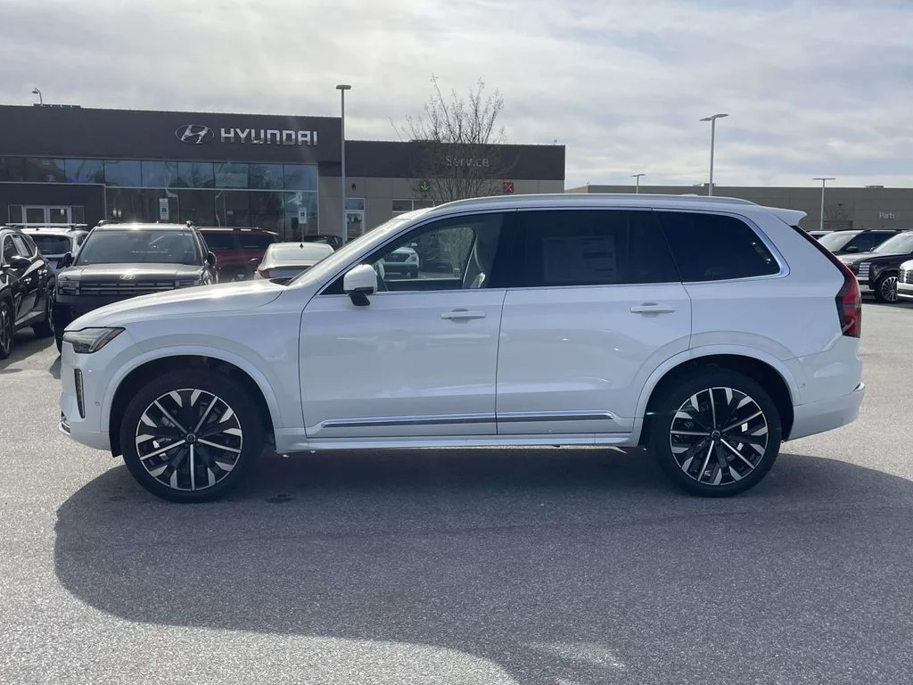 2026 Volvo XC90 Ultra - Photo 25