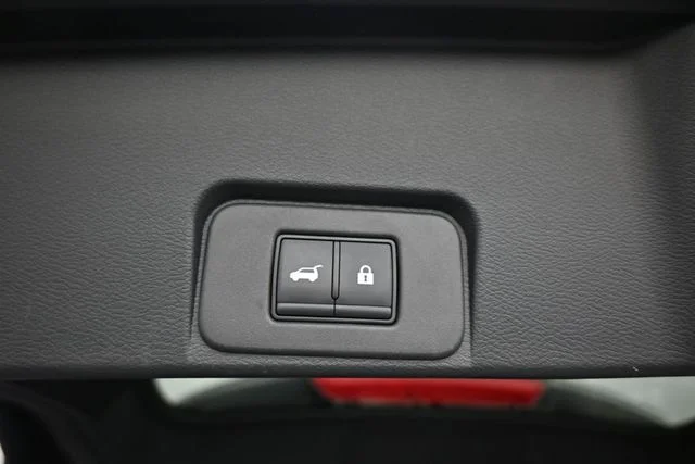 Used 2023 Black Nissan Platinum image 13