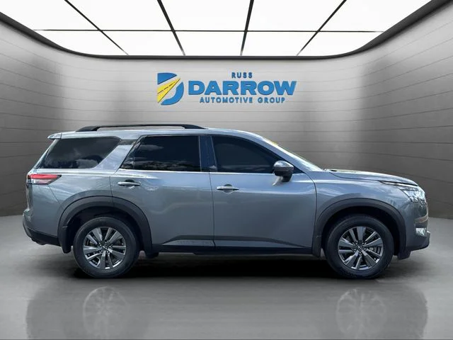 Used 2024 Gray Nissan SV image 6