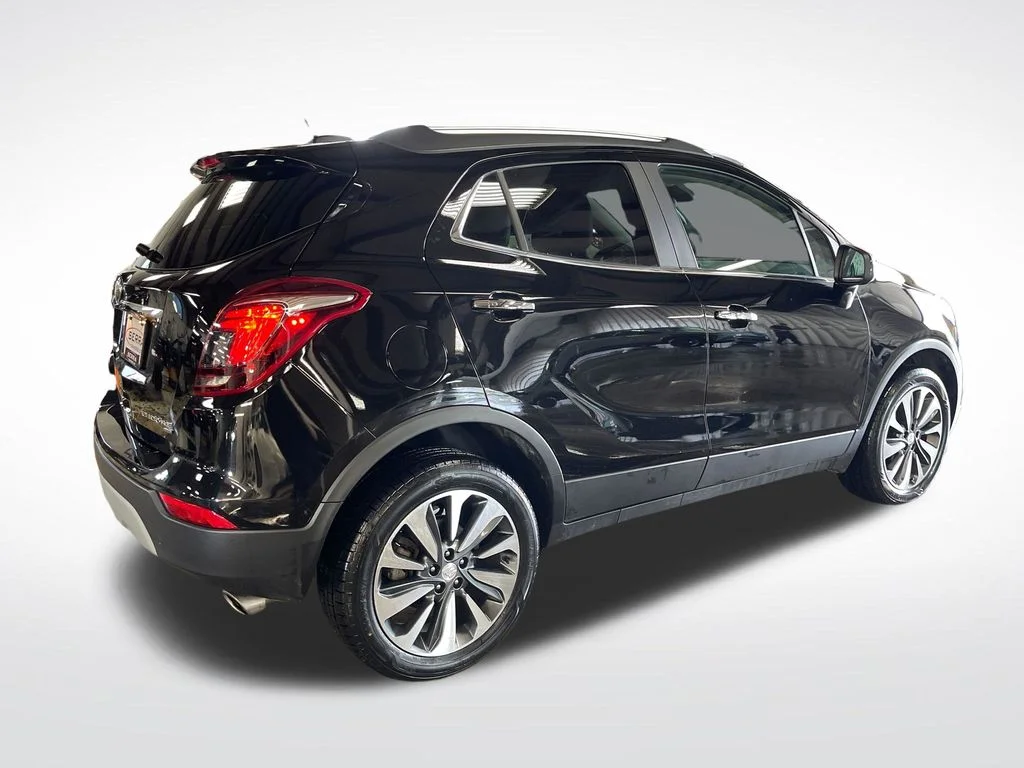 Used 2022 Black Buick Preferred image 5