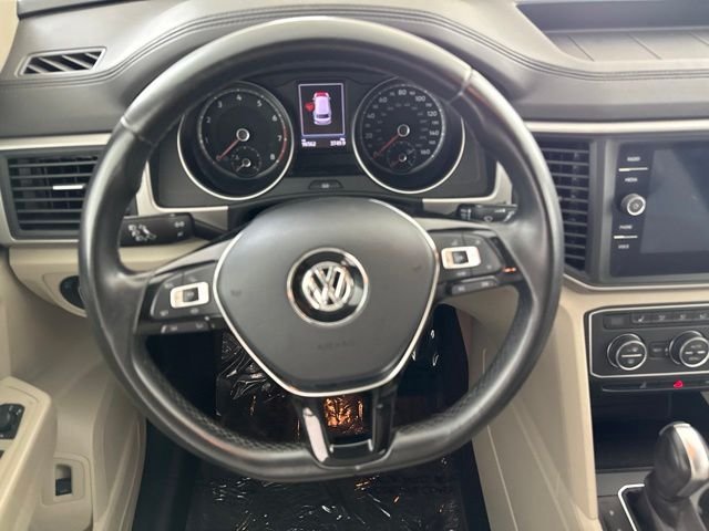 Used 2020 White Volkswagen 2.0T SE w/Technology image 26